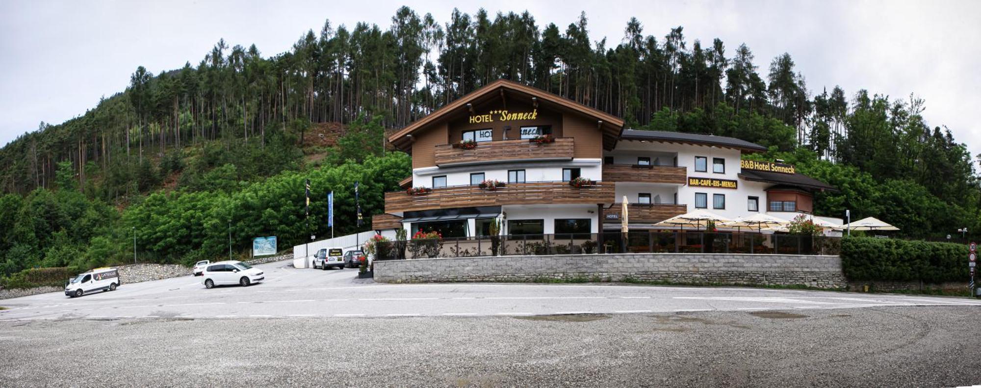 B&B Hotel Sonneck Natz-Schabs Exterior photo